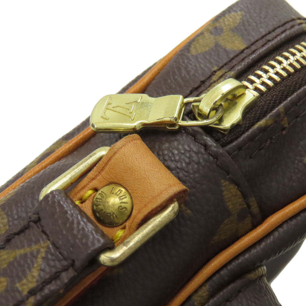 LOUIS VUITTON M45236 Amazon Shoulder Bag Monogram canvas Ladies [Used]