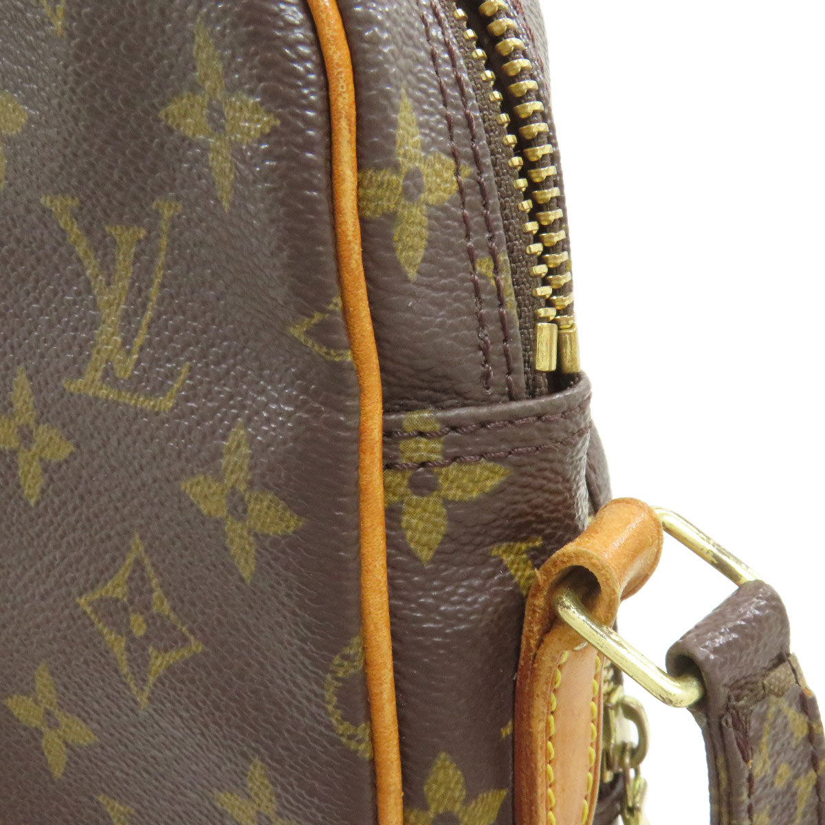 LOUIS VUITTON M45263 Amazon Shoulder Bag Monogram canvas Ladies [Used]