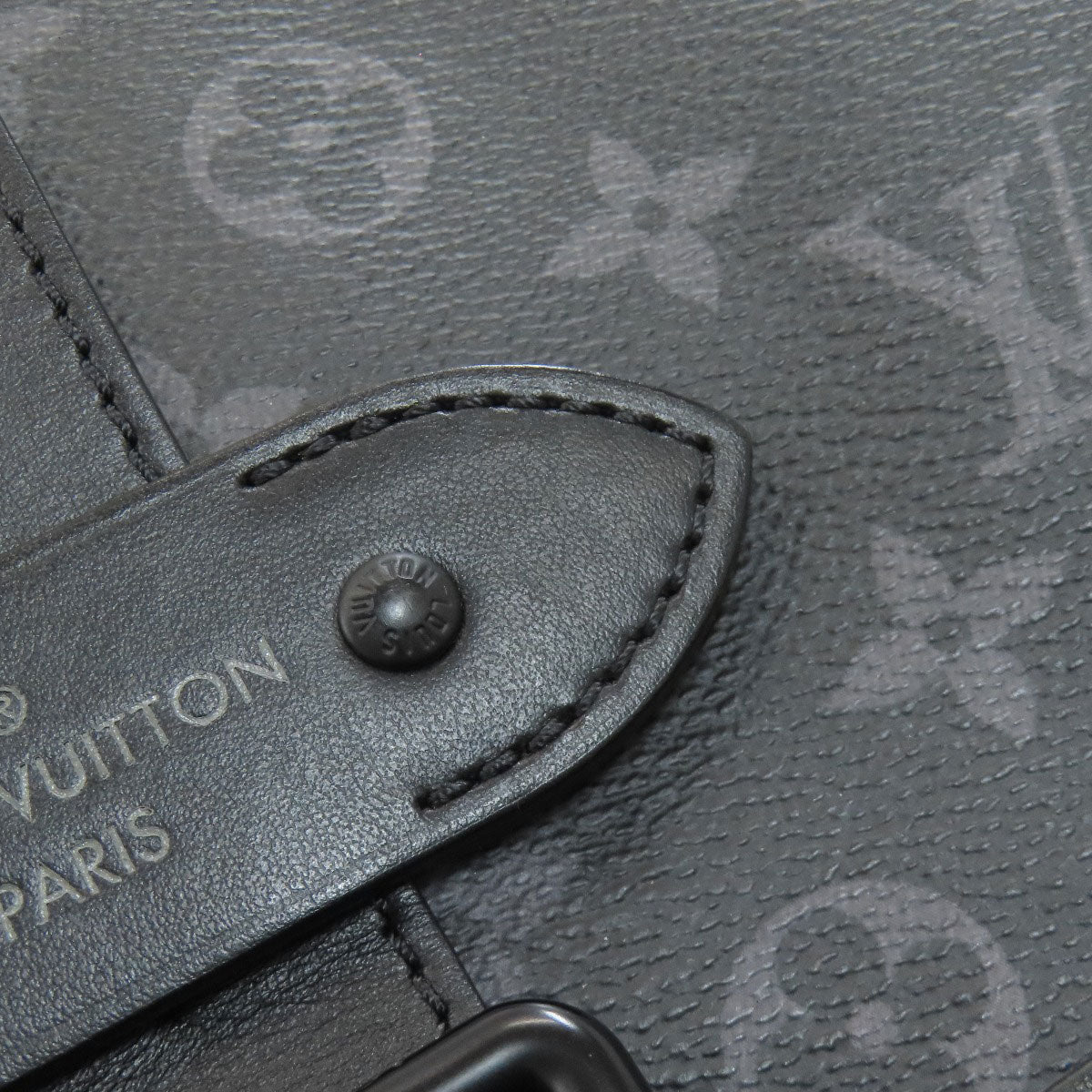 LOUIS VUITTON M45911 Saumur Messenger Shoulder Bag Monogram Eclipse mens [Used]
