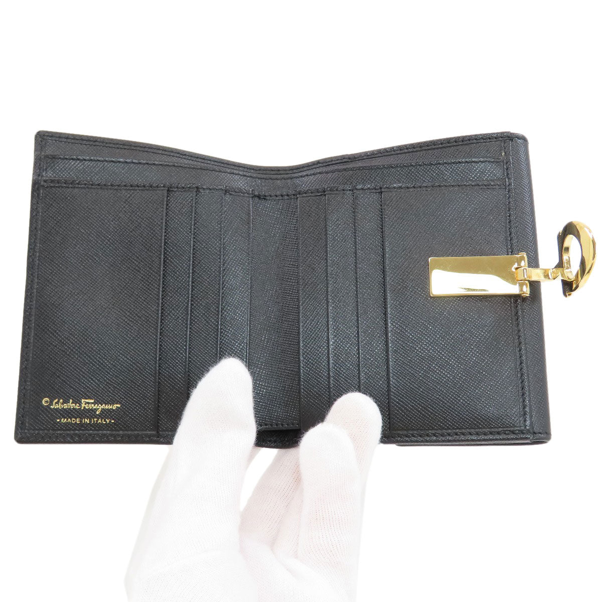 Salvatore Ferragamo GanciniHardware Bifold Wallet with Coin Pocket Leather Ladies [Used]