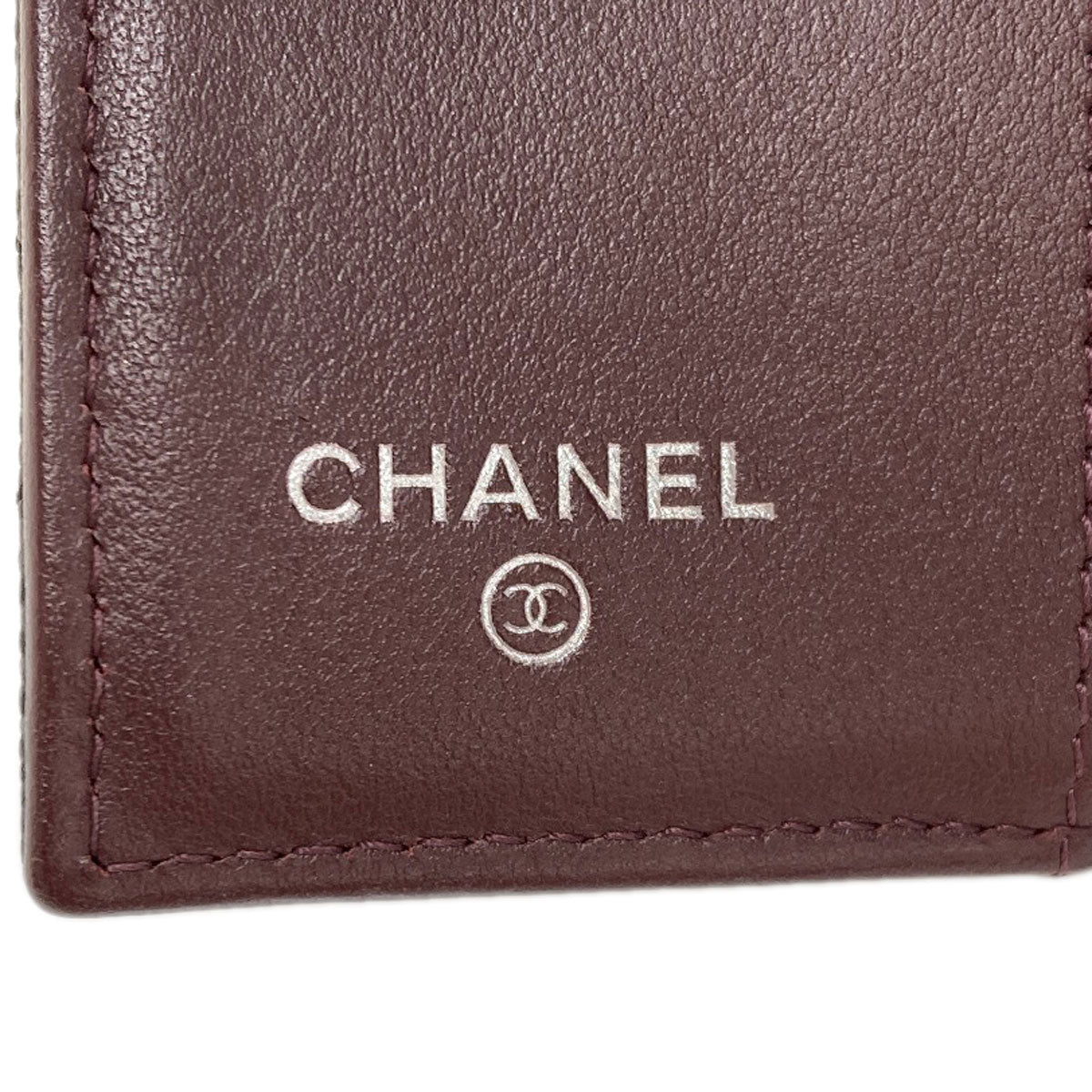 CHANEL Matelasse SilverHardware Tri-fold wallet (with Coin Pocket) Grained Calfskin Skin Ladies [Used]