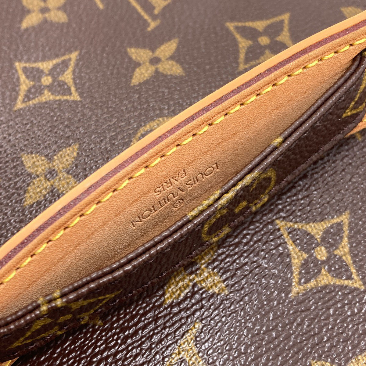 LOUIS VUITTON M45236 Amazon Shoulder Bag Monogram canvas Ladies [Used]