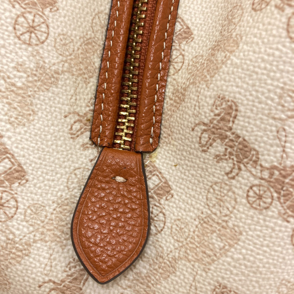 COACH C9129 Hadley Hobo with Horse and Carriage Print Handbag PVC Ladies [Used]