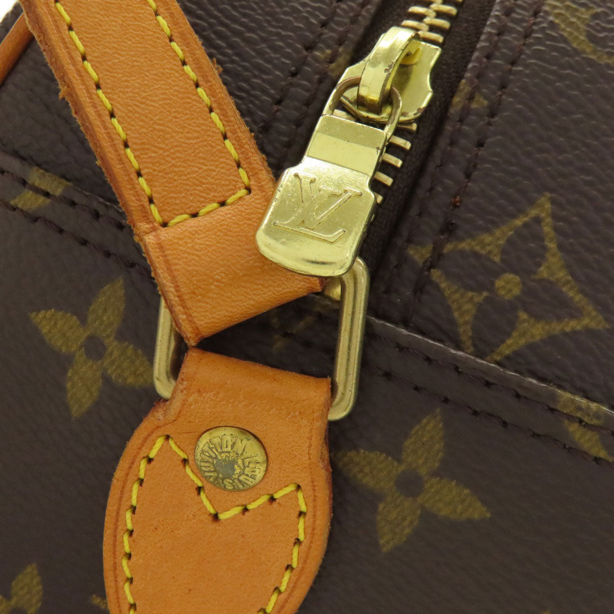 LOUIS VUITTON M51221 Blower Shoulder Bag Monogram canvas Ladies [Used]