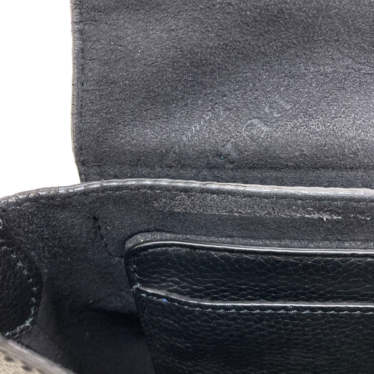 BURBERRY Embossed logo Shoulder Bag Leather Ladies [Used]