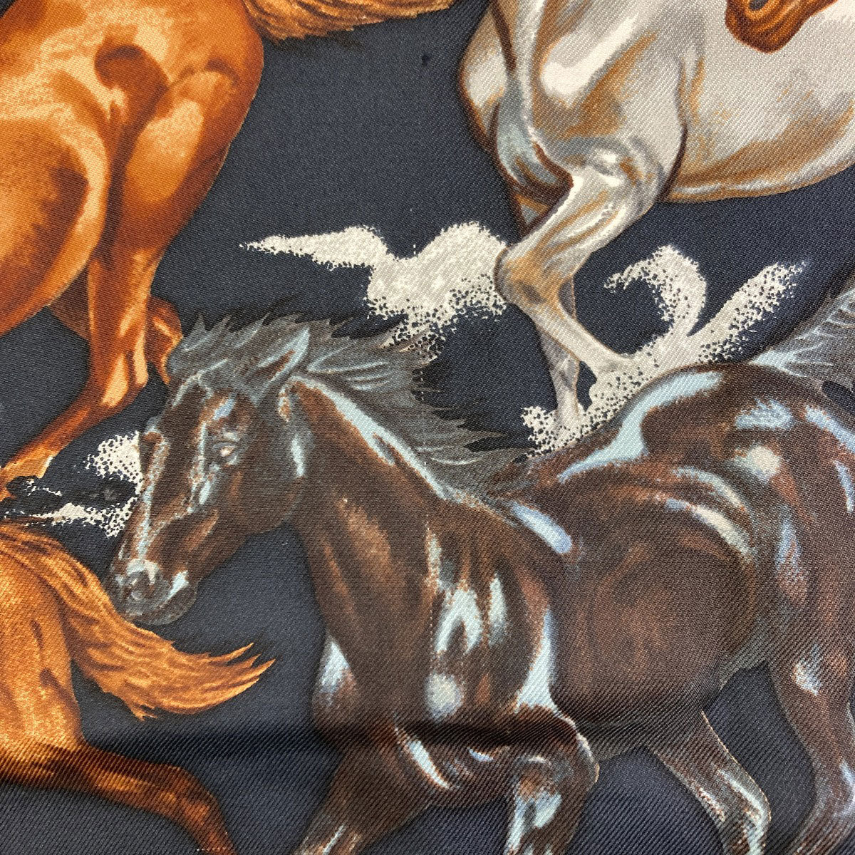 HERMES Carre90 LES MUSTANNGS Wild Horse Scarf Silk Ladies [Used]