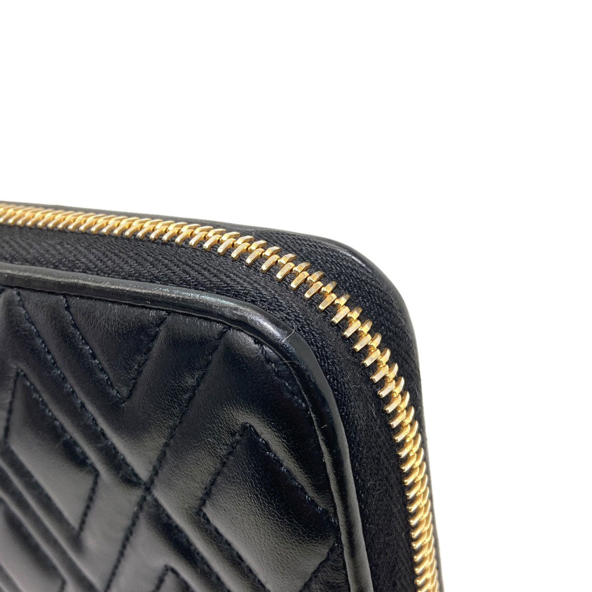 MIUMIU quilting Long wallet (with coin pocket) Leather Ladies [Used]