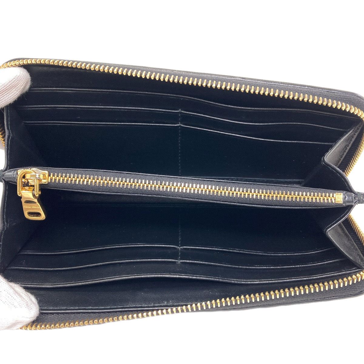 MIUMIU quilting Long wallet (with coin pocket) Leather Ladies [Used]