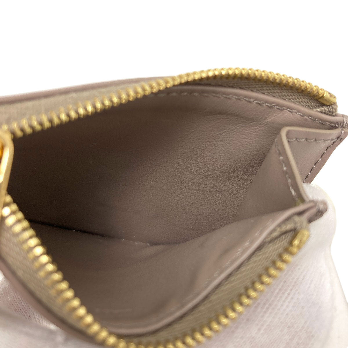 CELINE Triomphe compact wallet with coin compartment Tri-fold wallet (with Coin Pocket) Calf Ladies [Used]