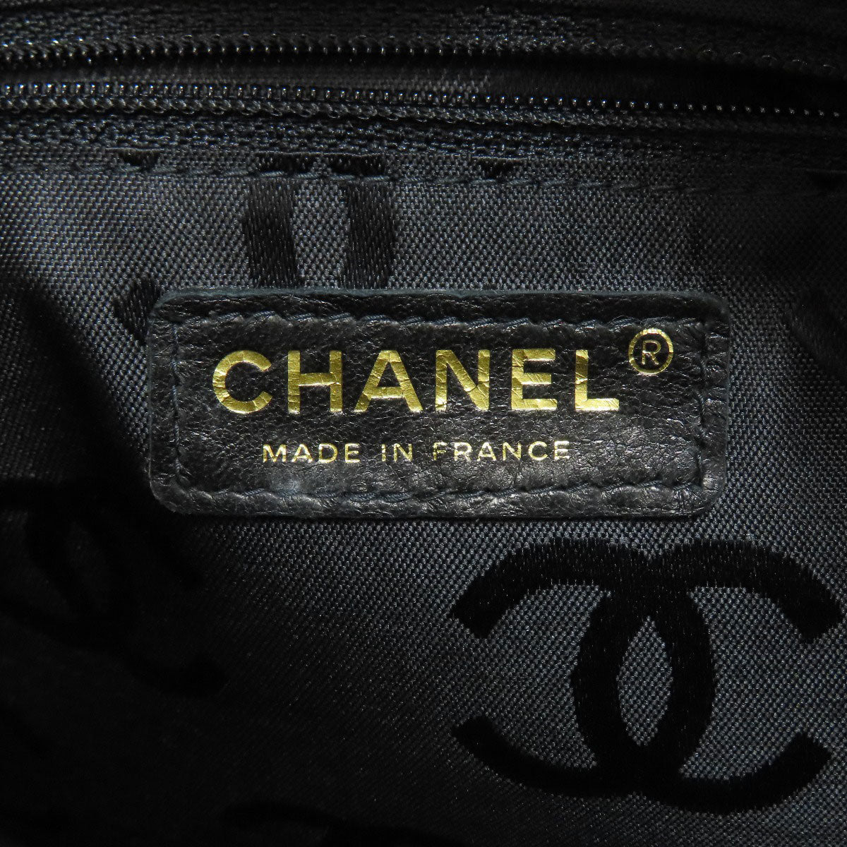 CHANEL Camellia Punching GoldHardware Shoulder Bag Enamel Ladies [Used]
