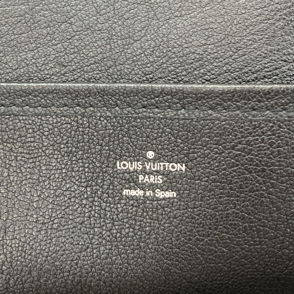 LOUIS VUITTON M53240 Cover Voyage Tote Bag Taurillon Clemence Ladies [Used]