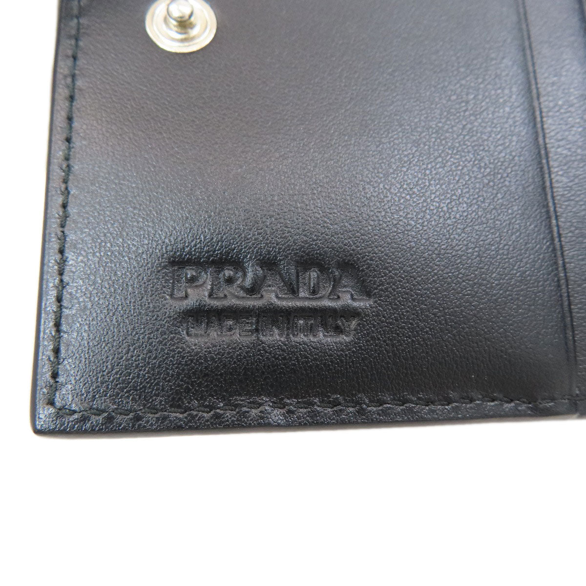 PRADA Embossing Bifold Wallet with Coin Pocket Leather Ladies [Used]