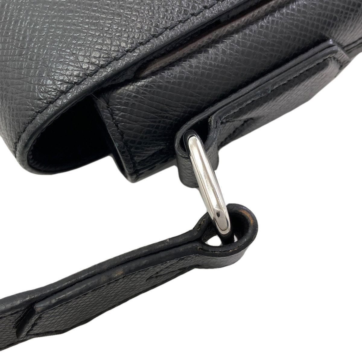 LOUIS VUITTON Roman PM Shoulder Bag Taiga Ladies [Used]