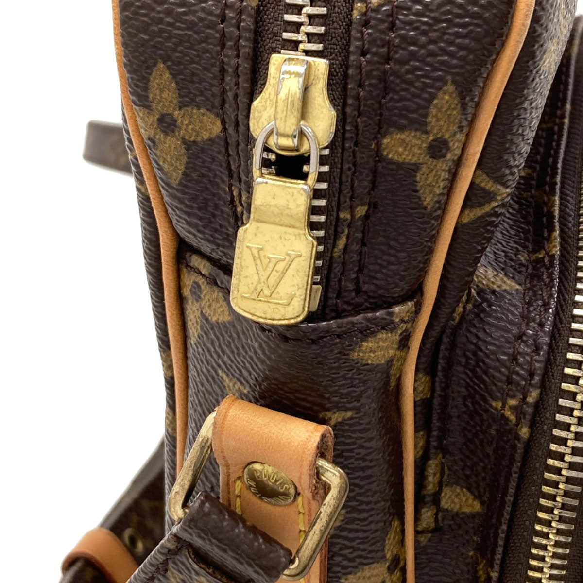 LOUIS VUITTON M45236 Amazon Shoulder Bag Monogram canvas Ladies [Used]