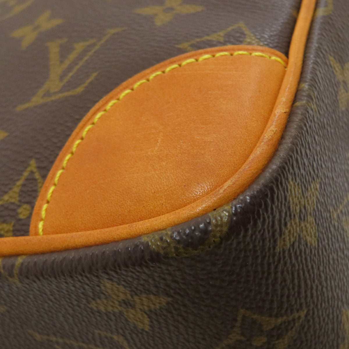 LOUIS VUITTON M45244 Nile Shoulder Bag Monogram canvas Ladies [Used]