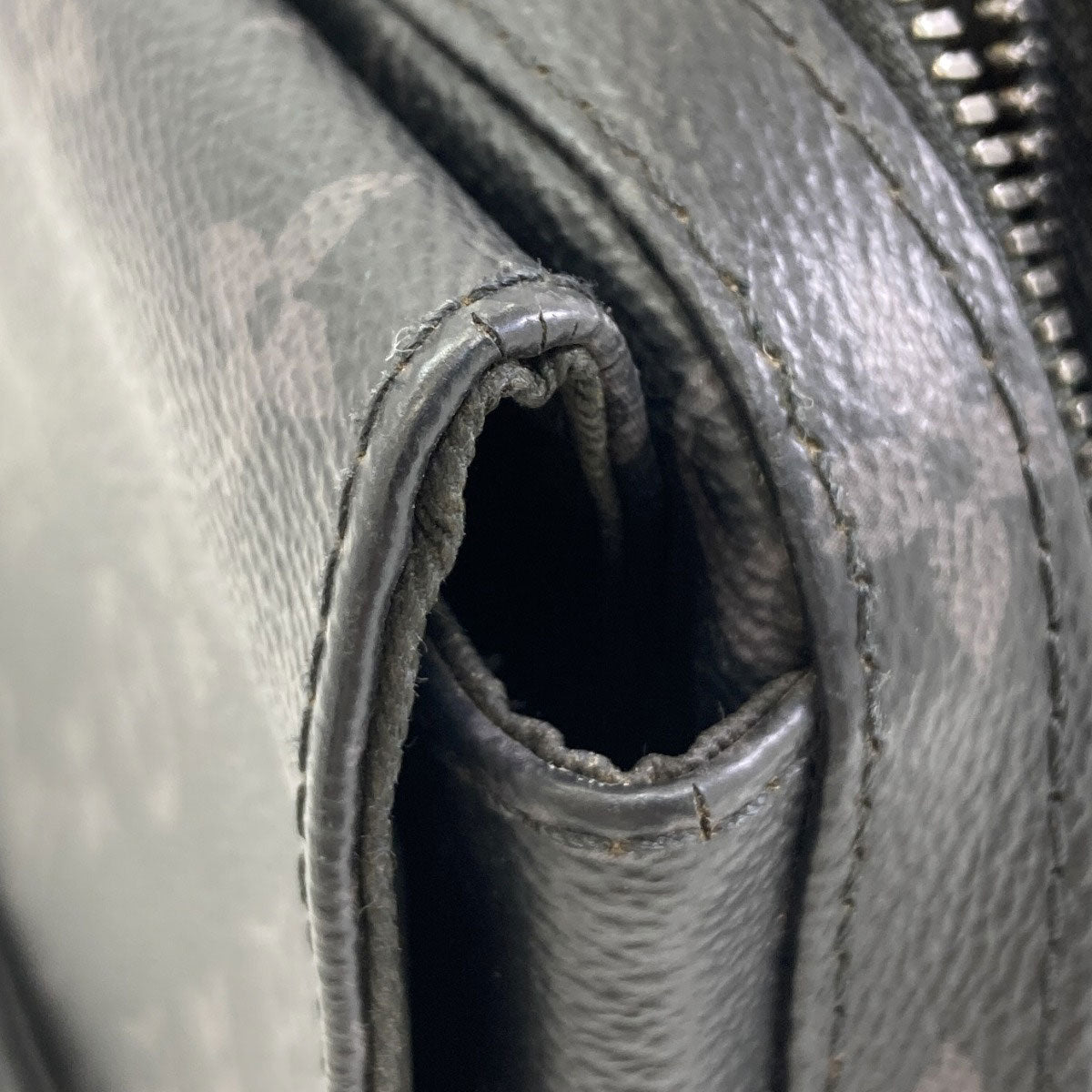 LOUIS VUITTON M45685 Steamer messenger Shoulder Bag Monogram Eclipse mens [Used]
