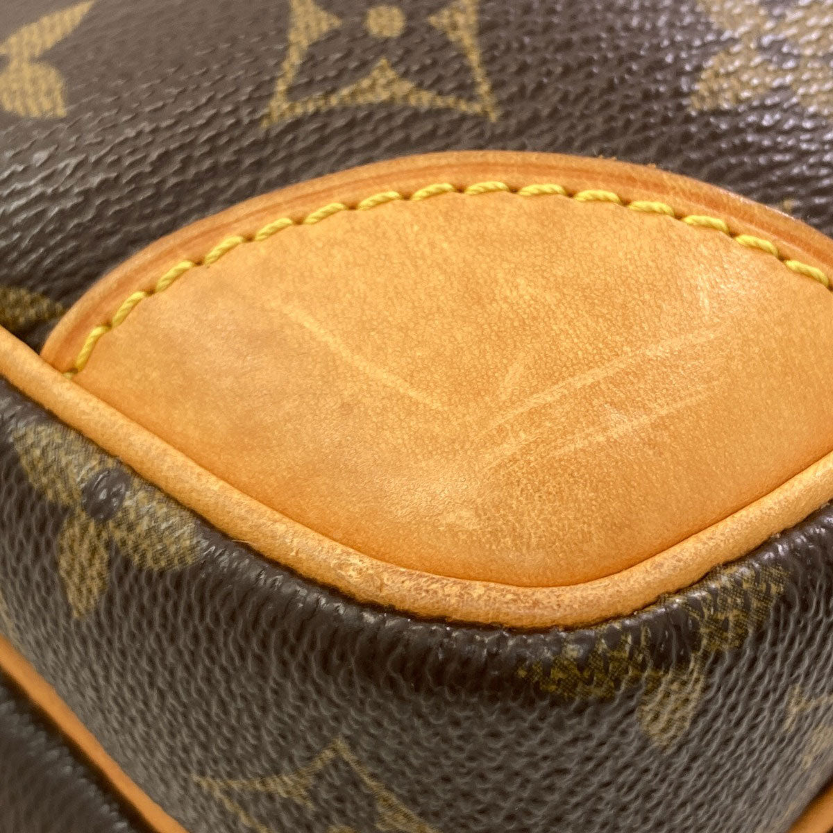 LOUIS VUITTON M45236 Amazon Shoulder Bag Monogram canvas Ladies [Used]