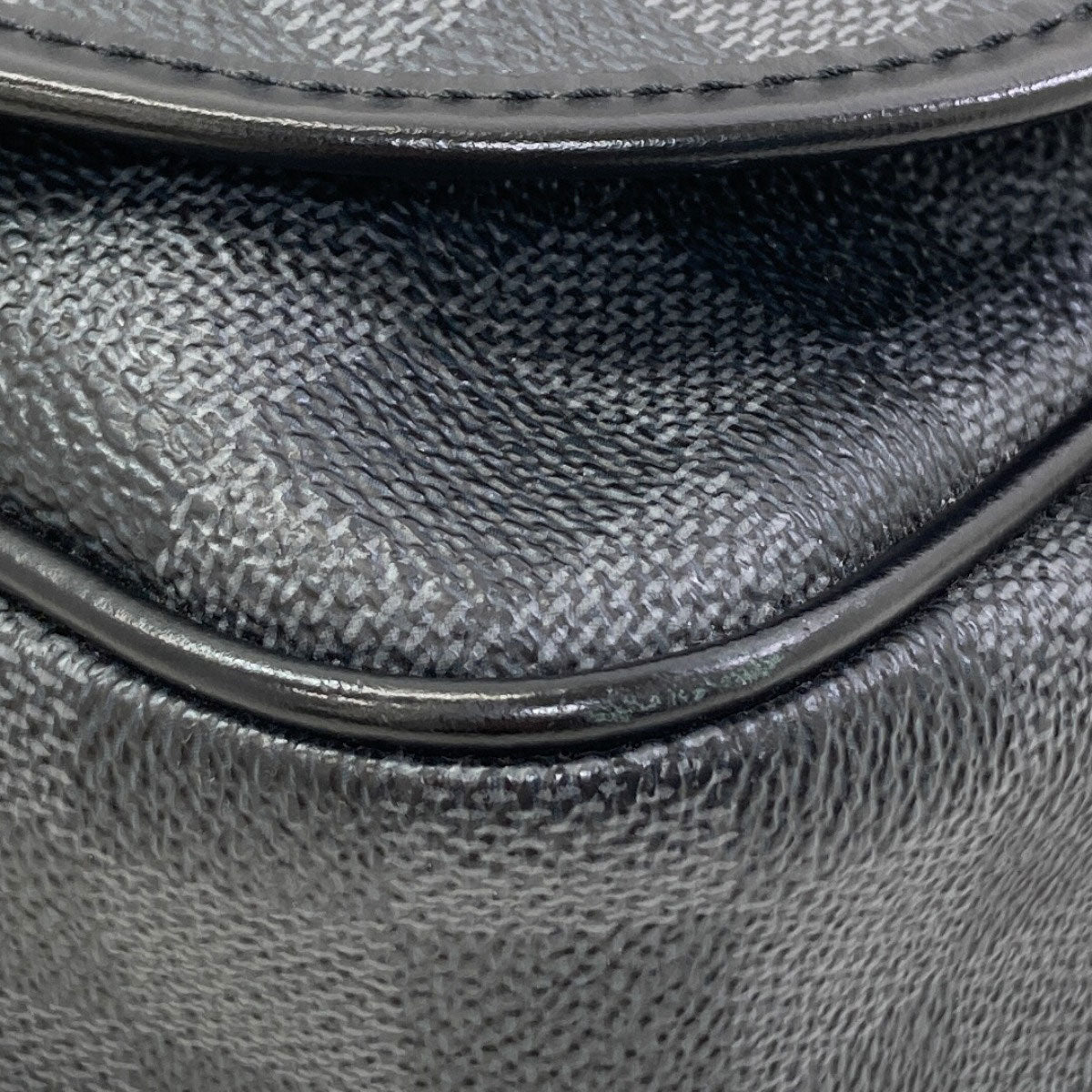 LOUIS VUITTON N58029 Daniel MM Shoulder Bag Damier canvas mens [Used]