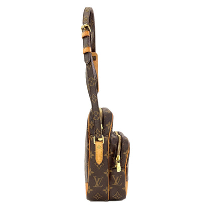 LOUIS VUITTON M45236 Amazon Shoulder Bag Monogram canvas Ladies [Used]