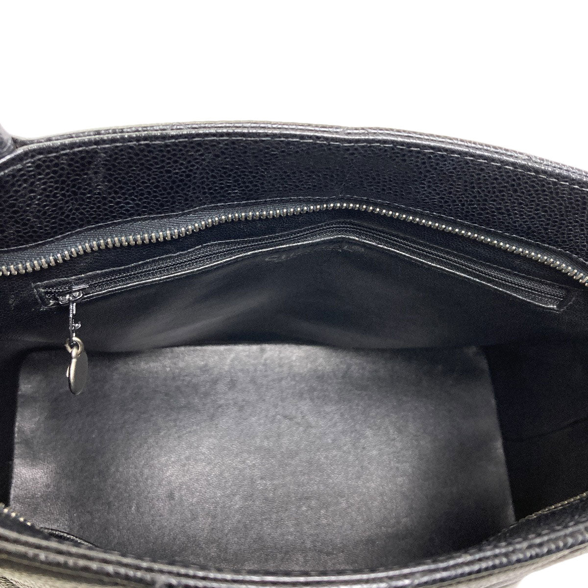 CHANEL Medallion SilverHardware Tote Bag Grained Calfskin Skin Ladies [Used]