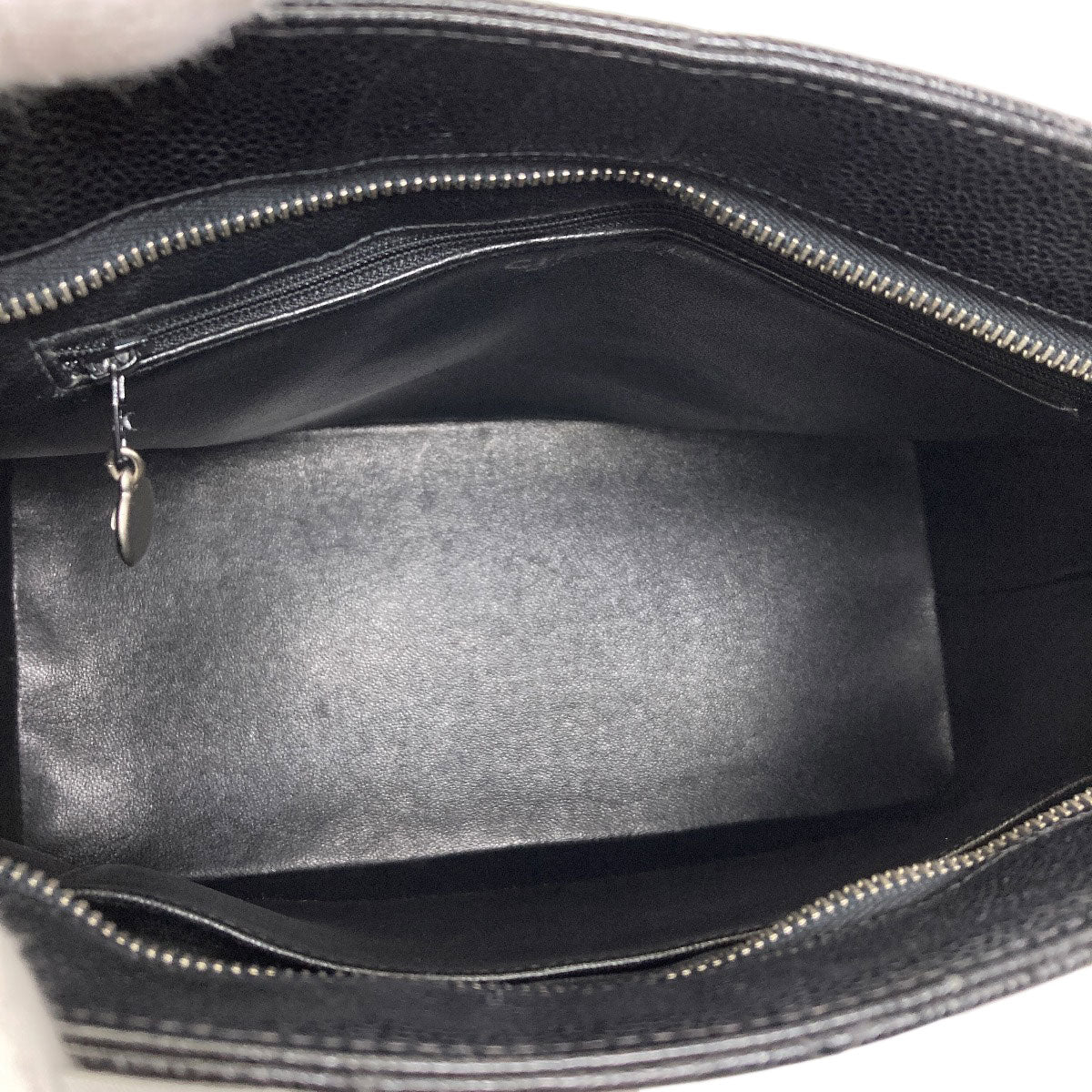 CHANEL Medallion SilverHardware Tote Bag Grained Calfskin Skin Ladies [Used]