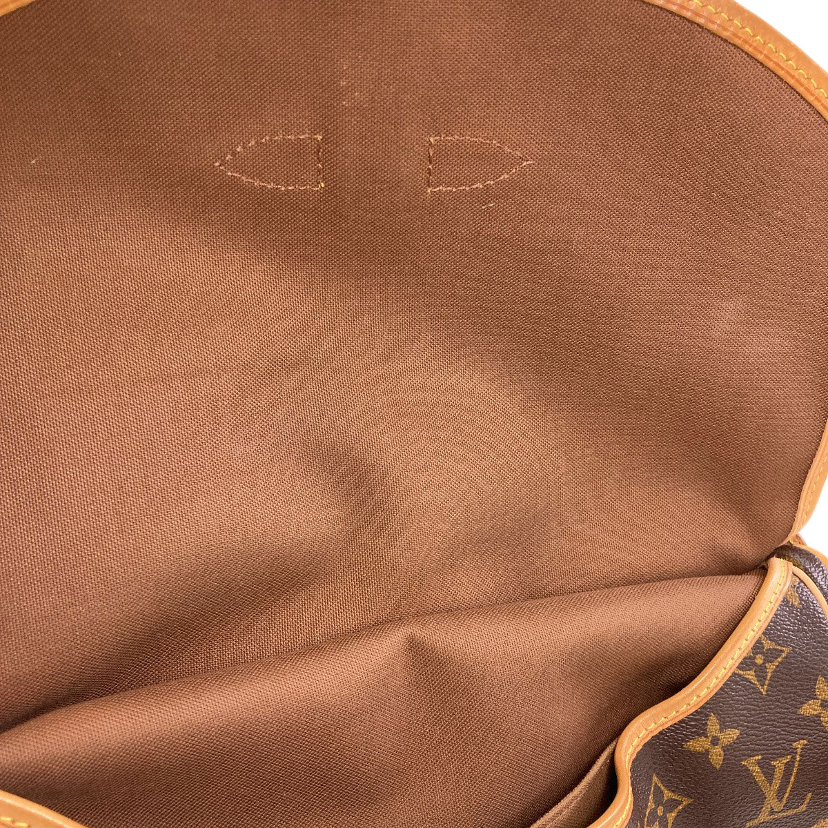 LOUIS VUITTON M40710 Saumur MM Shoulder Bag Monogram canvas Ladies [Used]
