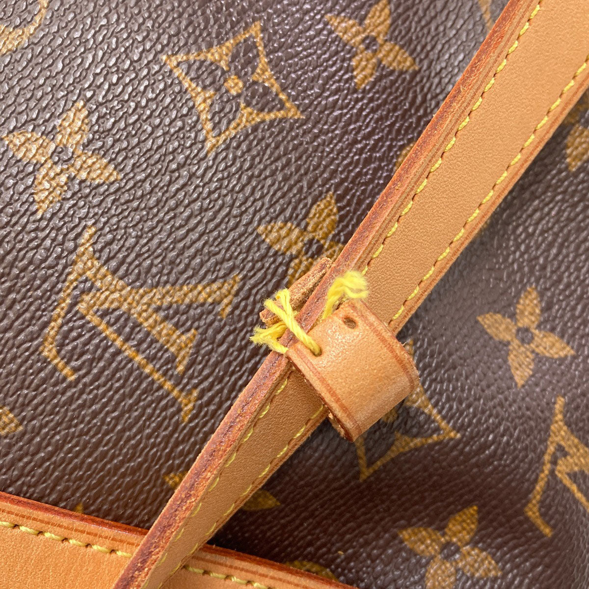 LOUIS VUITTON M40710 Saumur MM Shoulder Bag Monogram canvas Ladies [Used]
