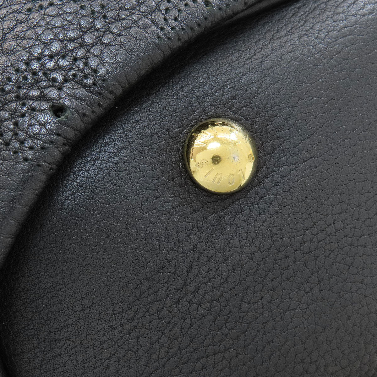 LOUIS VUITTON M95660 Mahina XS Shoulder Bag Mahinareza Ladies [Used]
