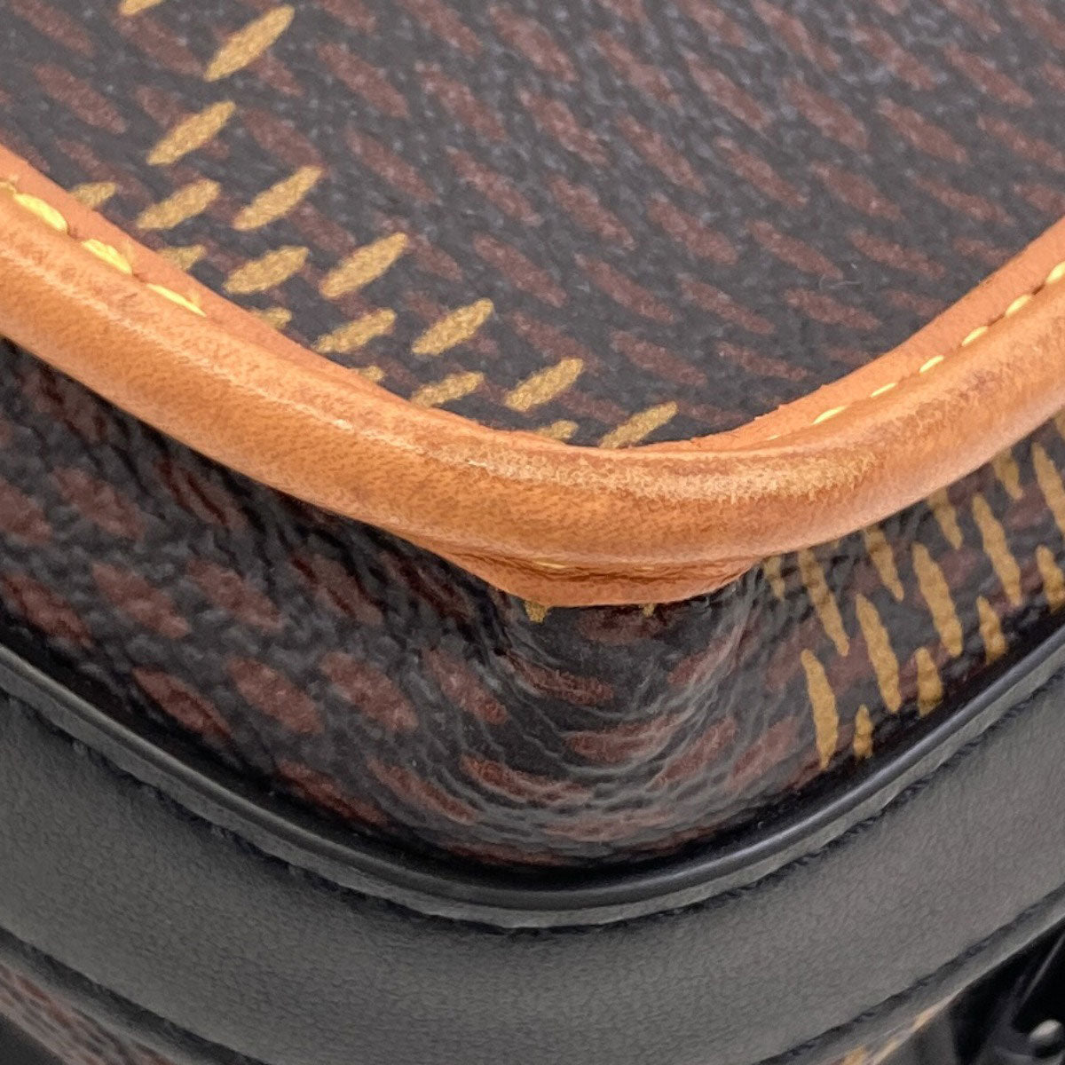 LOUIS VUITTON N40357 Amazon Messenger NIGO Collaboration Shoulder Bag Monogram canvas Damier GiantLadies [Used]
