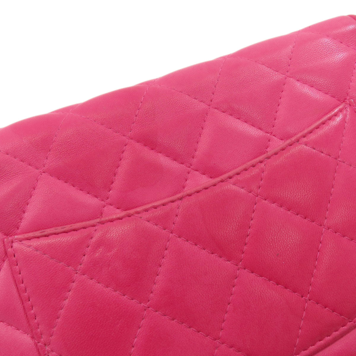 CHANEL Chain wallet Matelasse GoldHardware Shoulder Bag Lambskin Ladies [Used]