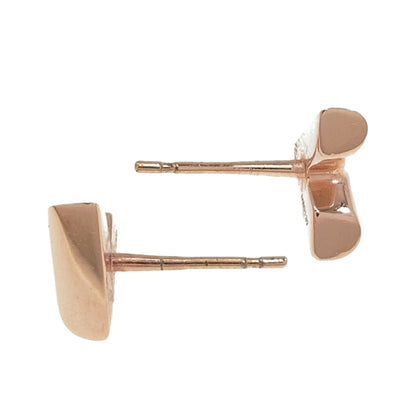 LOUIS VUITTON M80139 Essential V earring Gold Plated Ladies [Used]