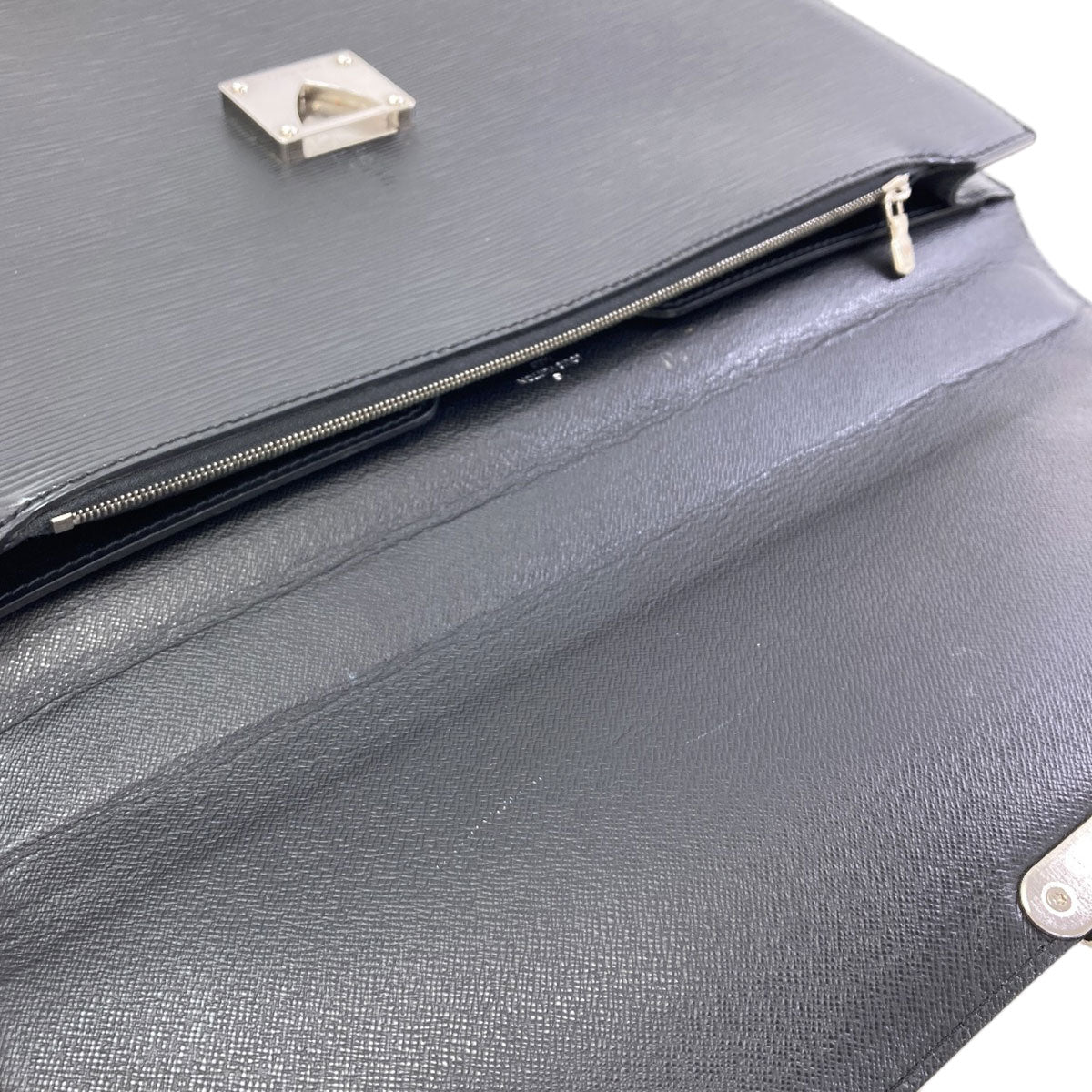 LOUIS VUITTON M31092 Laguito Business bag Epi Leather mens [Used]