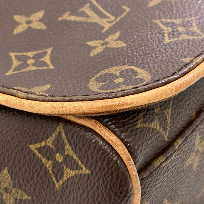 LOUIS VUITTON M45257 Aves Shoulder Bag Monogram canvas Ladies [Used]