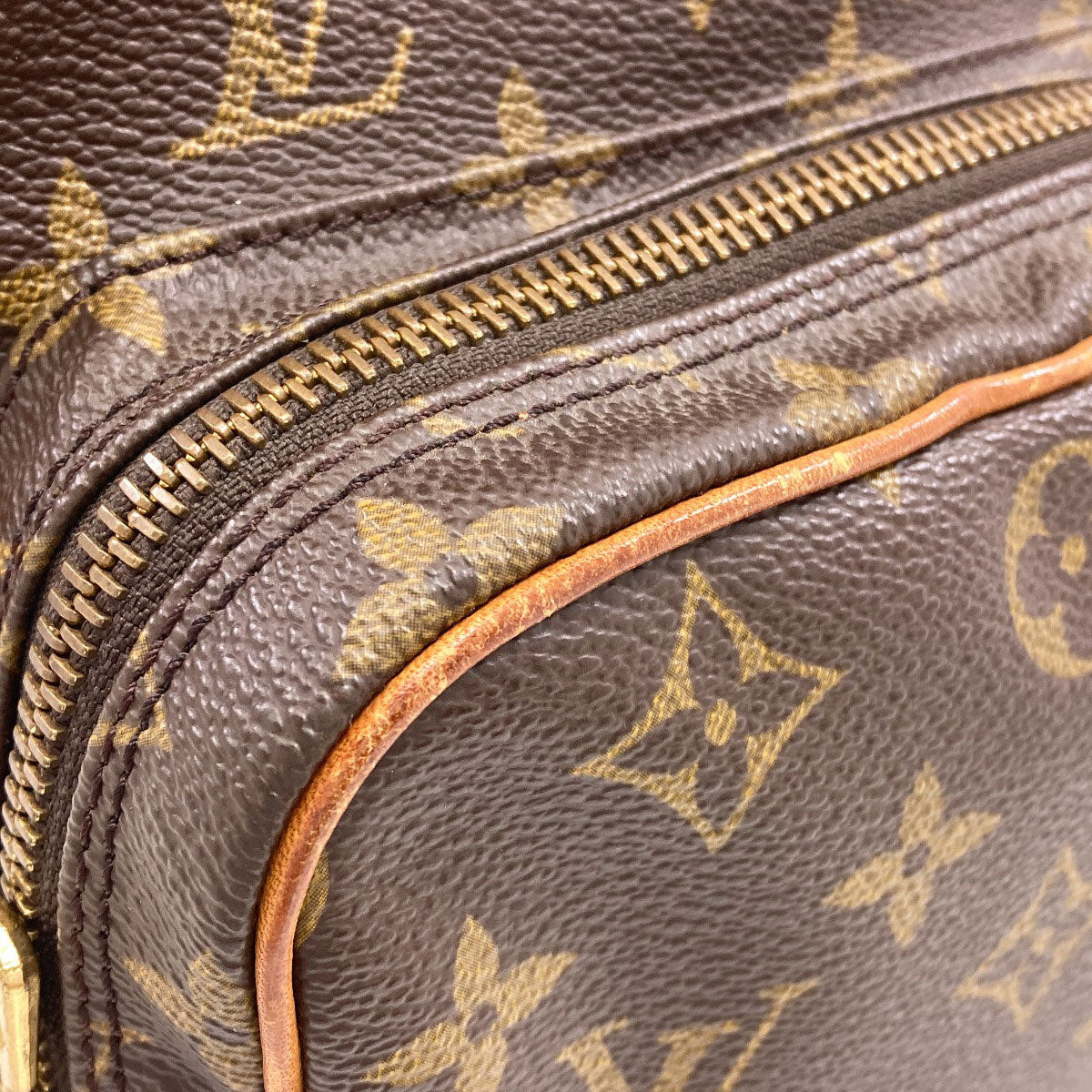 LOUIS VUITTON M45236 Amazon Shoulder Bag Monogram canvas Ladies [Used]