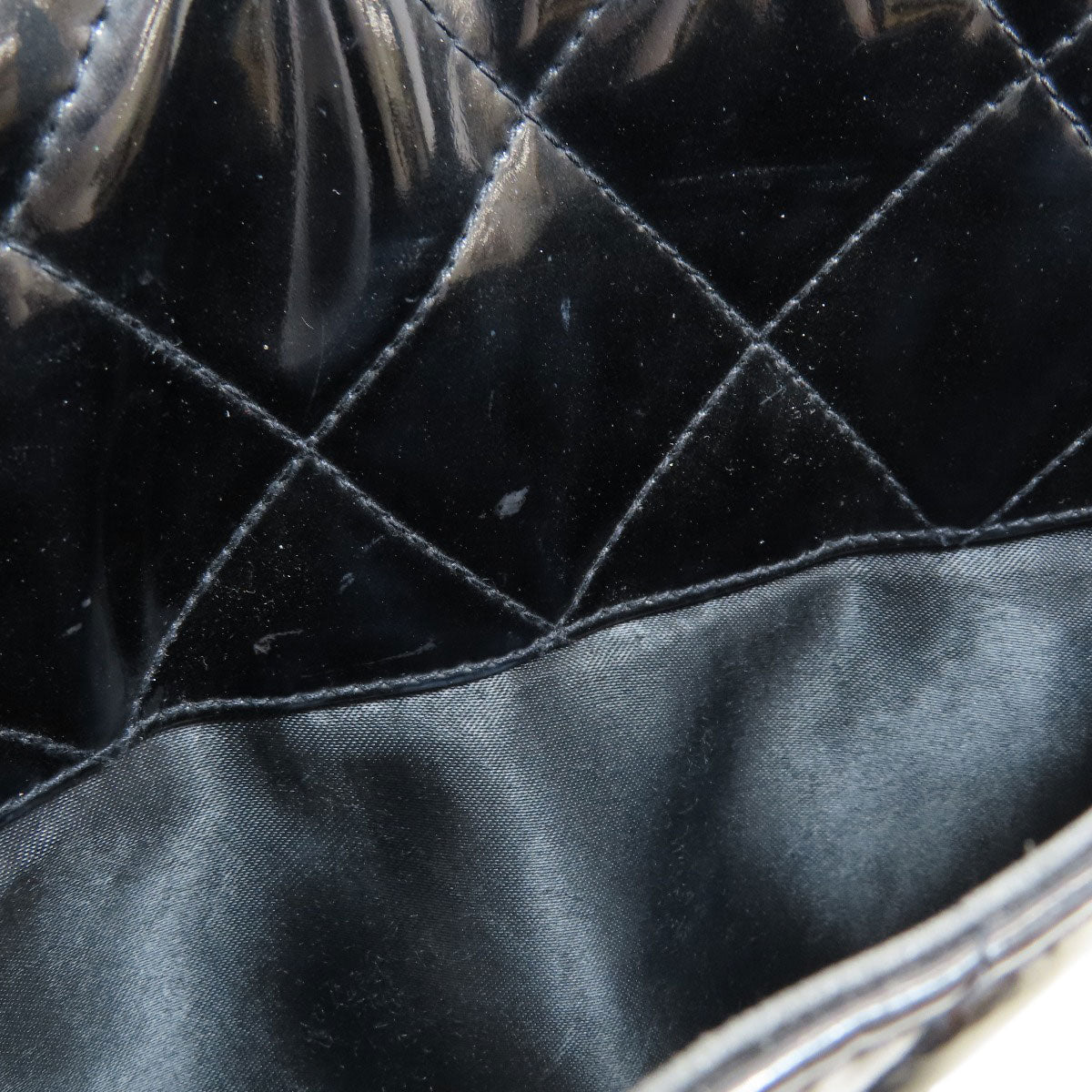 CHANEL Matelasse SilverHardware Tote Bag Enamel Ladies [Used]