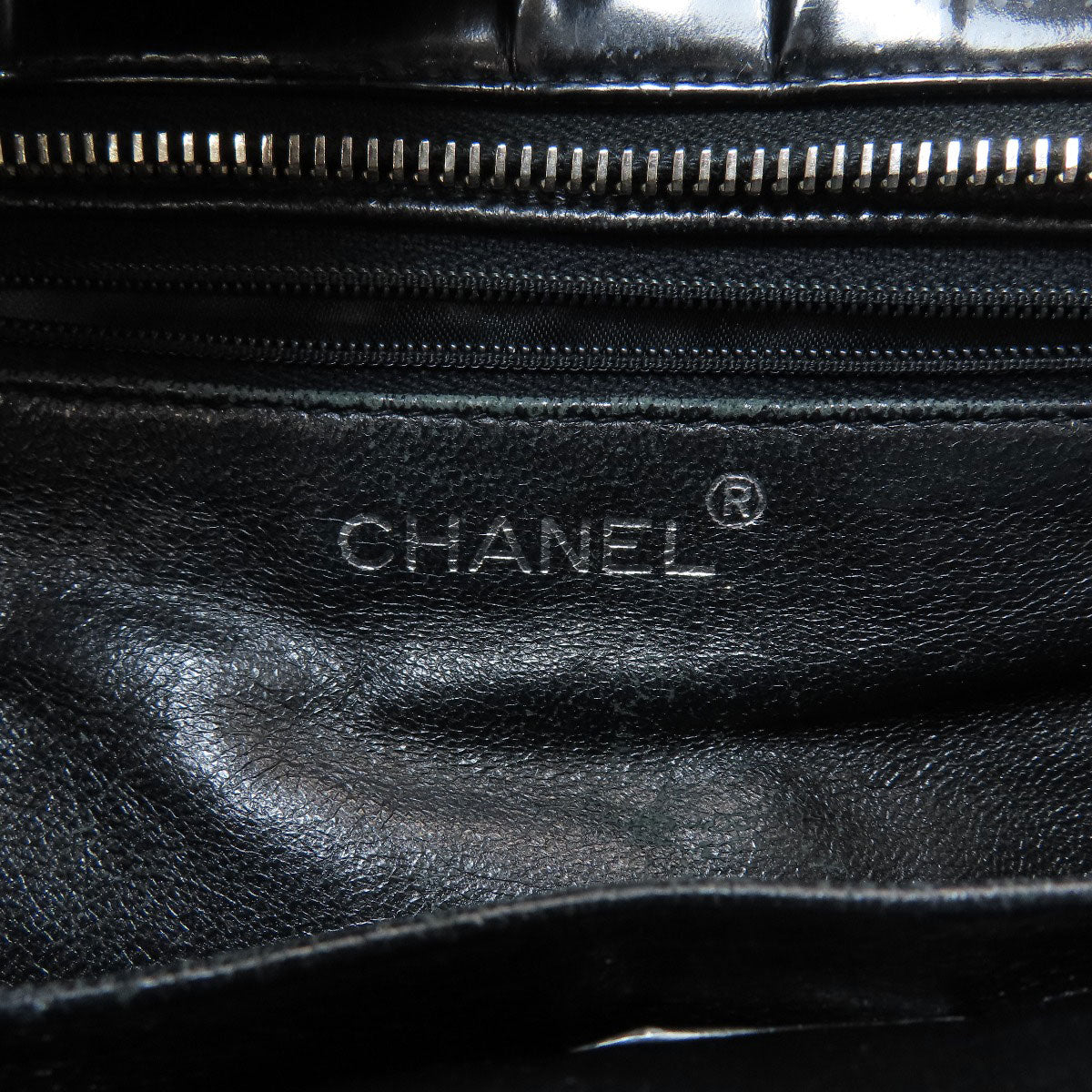 CHANEL Matelasse SilverHardware Tote Bag Enamel Ladies [Used]