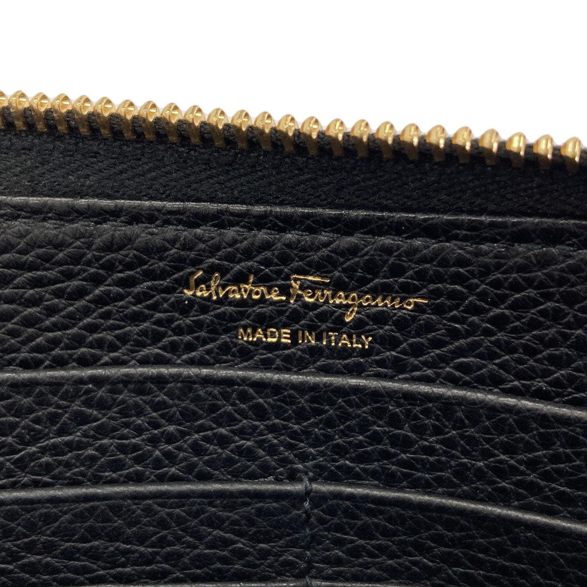 Salvatore Ferragamo Gancini Long wallet (with coin pocket) Leather Ladies [Used]