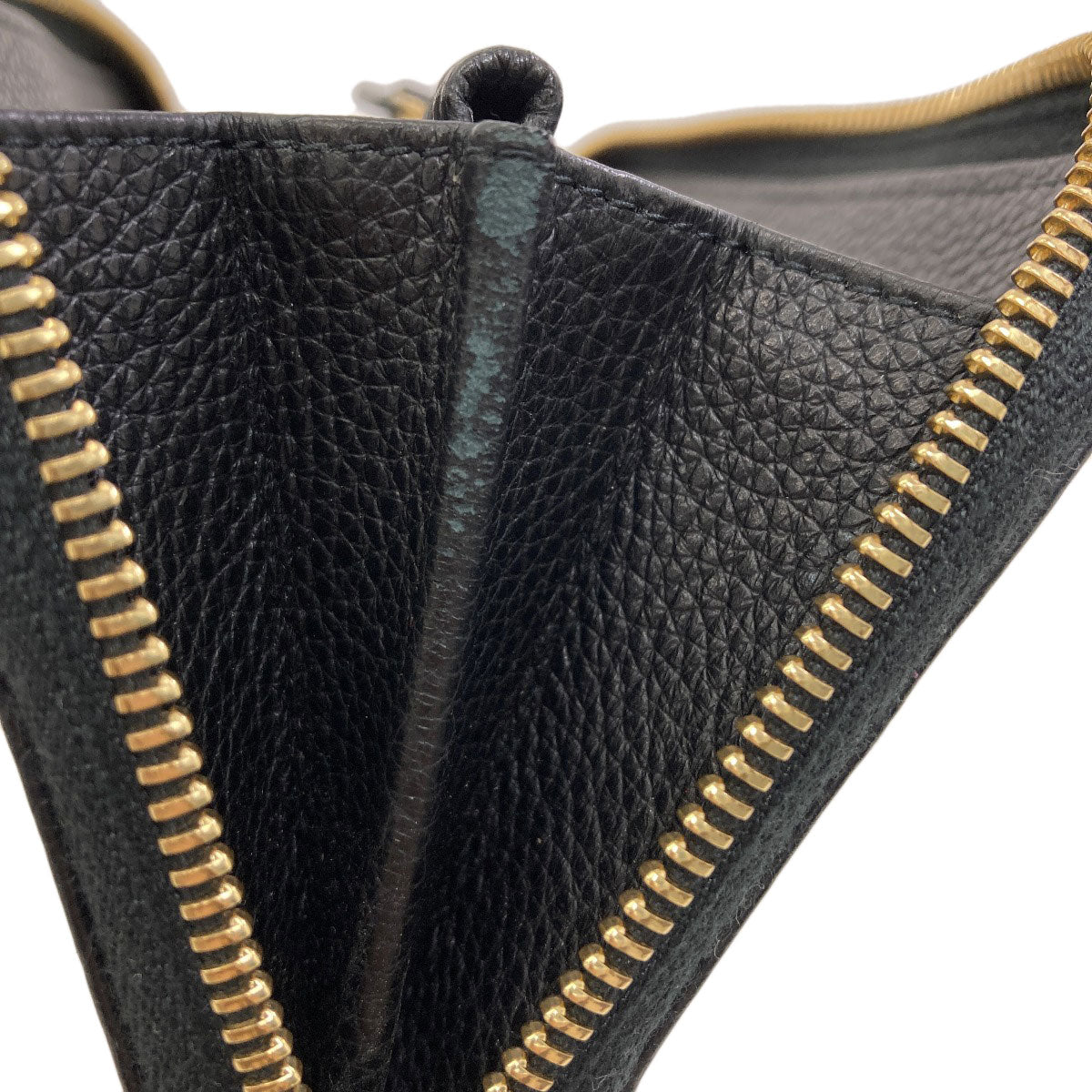 Salvatore Ferragamo Gancini Long wallet (with coin pocket) Leather Ladies [Used]