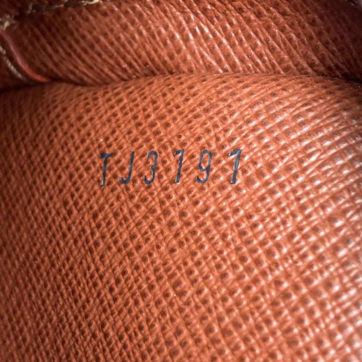 LOUIS VUITTON M45266 Dunouve Shoulder Bag Monogram canvas Ladies [Used]