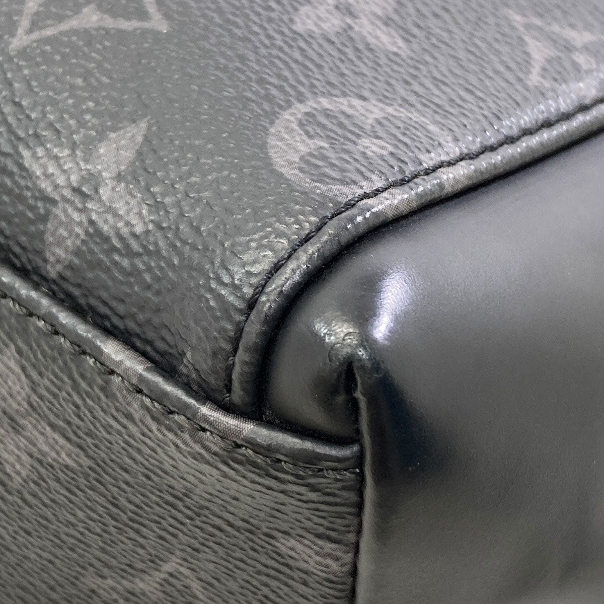 LOUIS VUITTON M40511 Messenger Voyage Shoulder Bag Monogram Eclipse mens [Used]