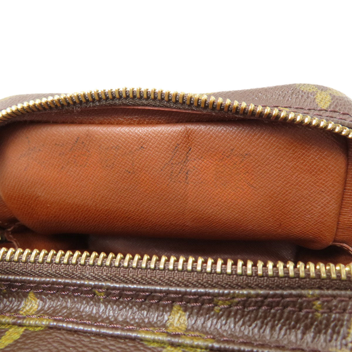 LOUIS VUITTON M45236 Amazon Shoulder Bag Monogram canvas Ladies [Used]