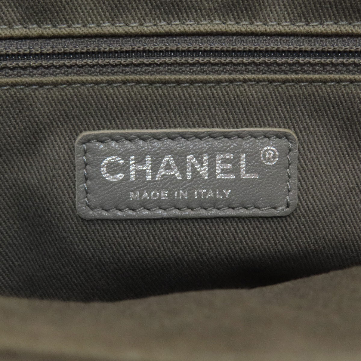 CHANEL COCO Mark Wild Stitch SilverHardware Shoulder Bag Calf Ladies [Used]
