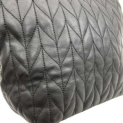 GUCCI 002・1099 Quilted herringbone pattern Handbag Leather Ladies [Used]