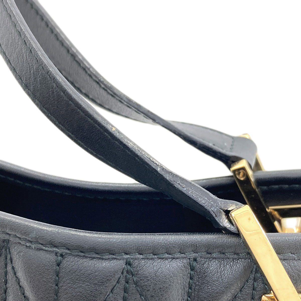 GUCCI 002・1099 Quilted herringbone pattern Handbag Leather Ladies [Used]
