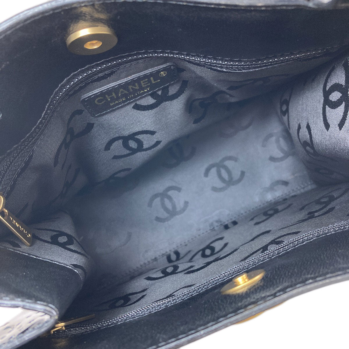CHANEL Camellia Punching GoldHardware Handbag Enamel Ladies [Used]