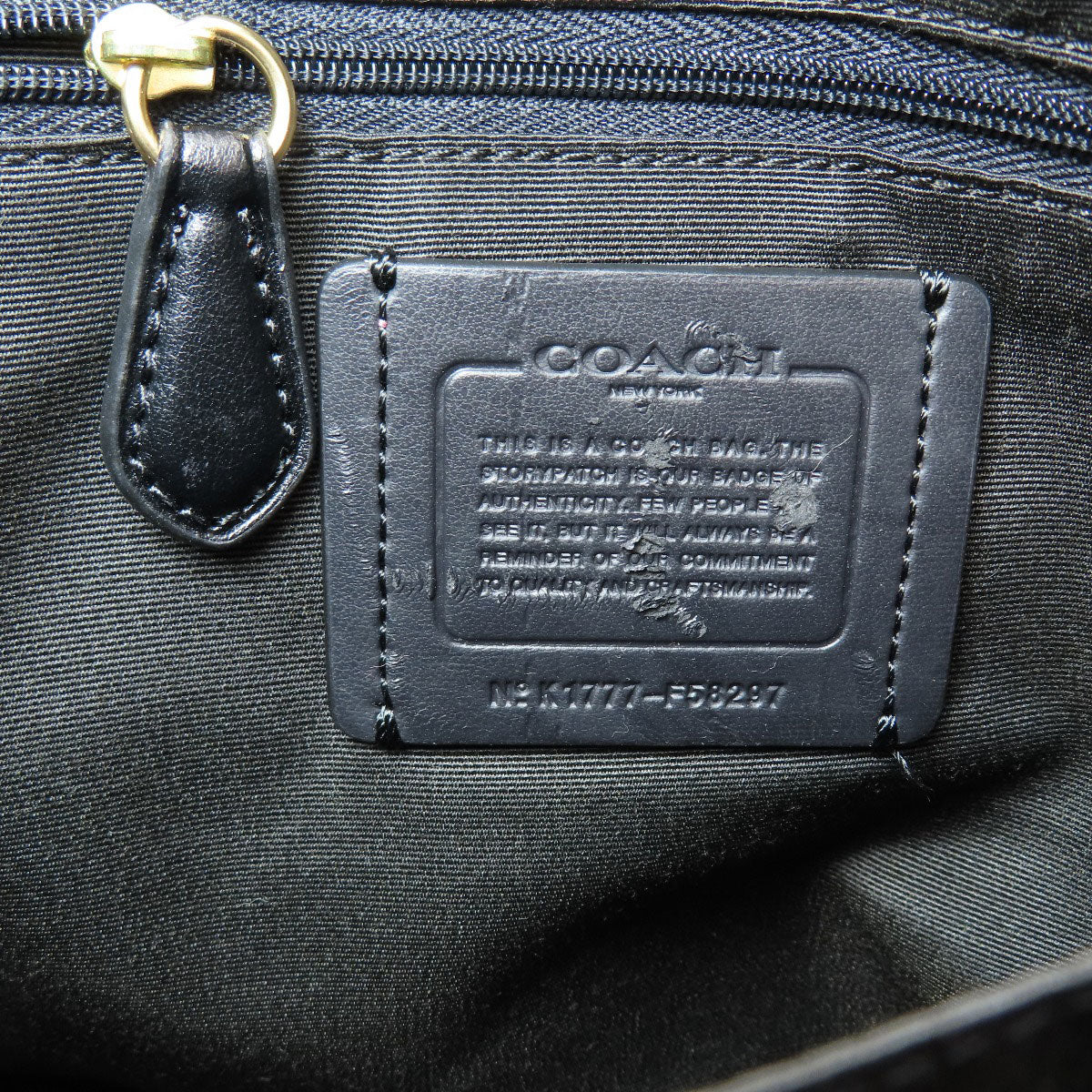 COACH Signature Shoulder Bag PVC Ladies [Used]