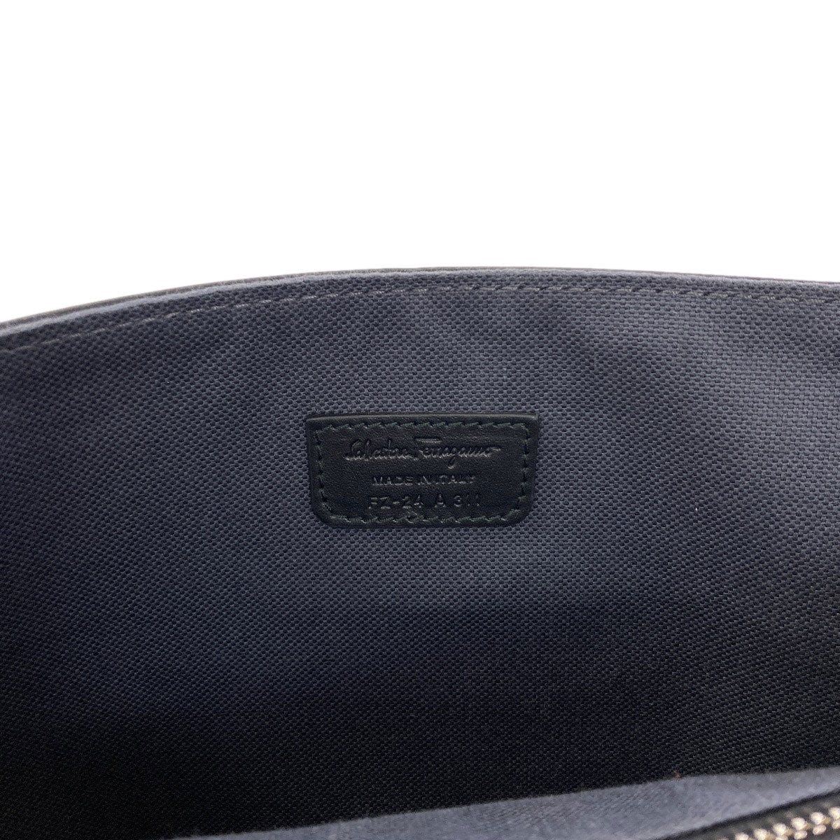 Salvatore Ferragamo logo Shoulder Bag Leather Ladies [Used]