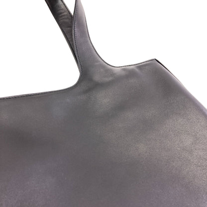 Salvatore Ferragamo Simple design Handbag Leather Ladies [Used]