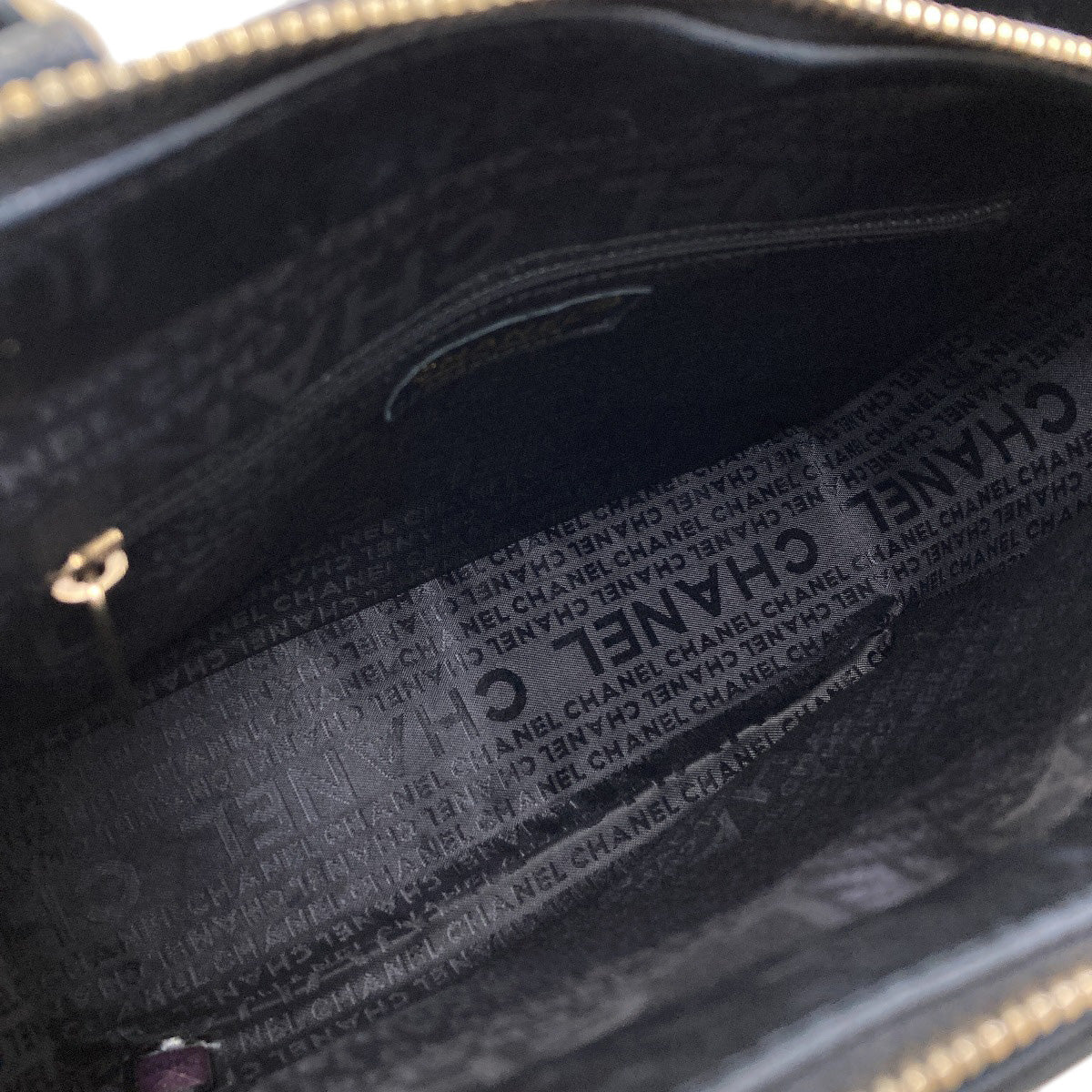 CHANEL Chocolate Bar GoldHardware Handbag Lambskin Ladies [Used]