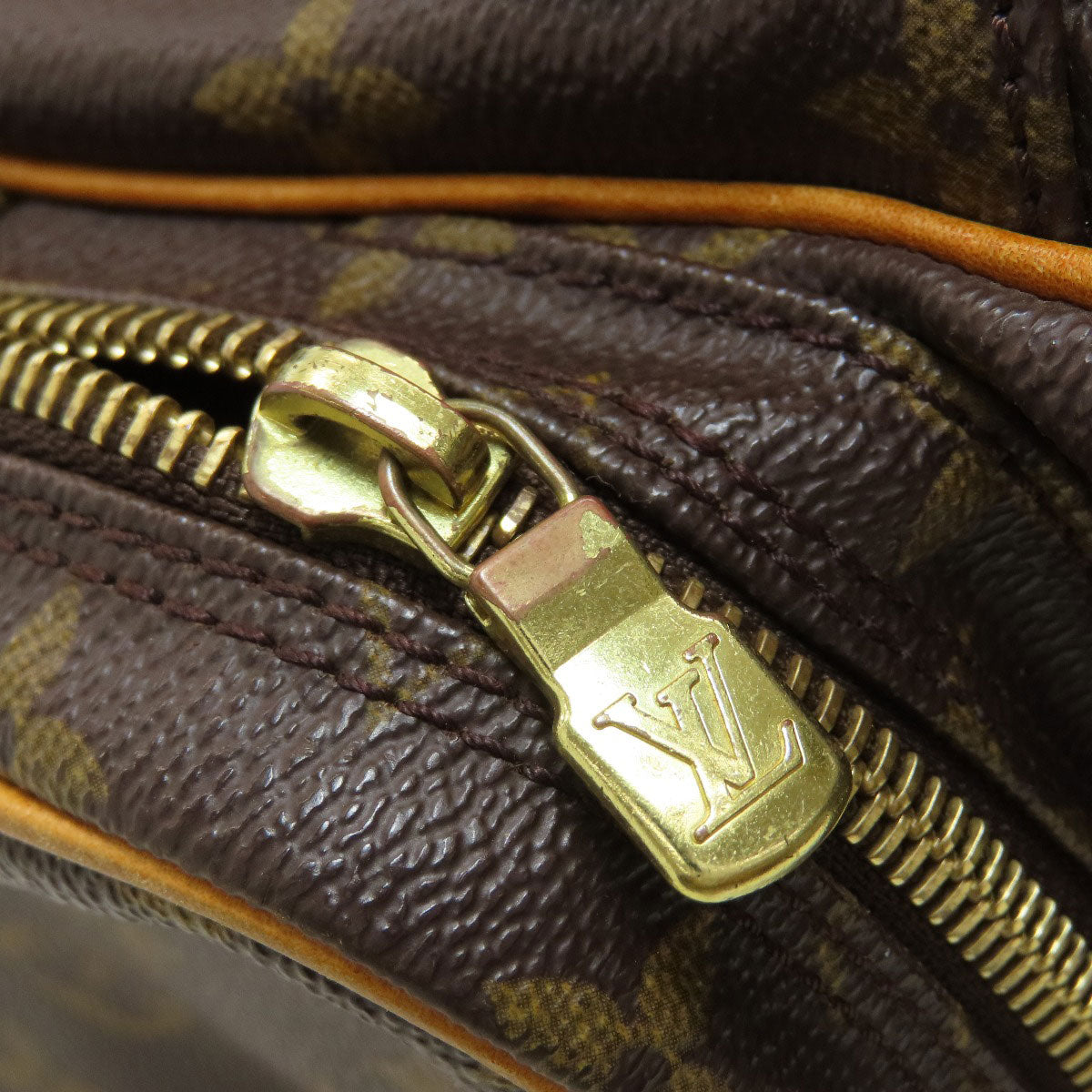 LOUIS VUITTON M45236 Amazon Shoulder Bag Monogram canvas Ladies [Used]